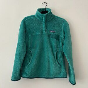 Patagonia Women’s Lightweight Synchilla Snap T-Fleece Pullover in Teal